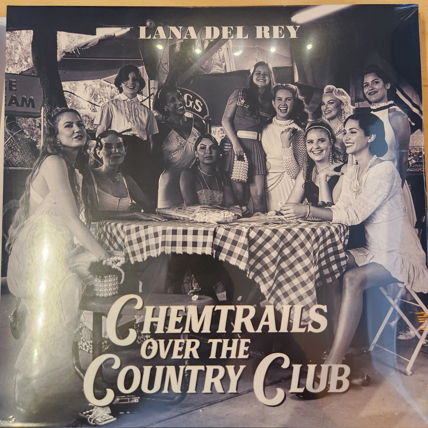 Lana Del Rey - Chemtrails over the Country Club - Vinyl LP